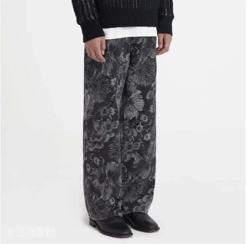 Youth wide denim flower pants 유쓰 와이드 플라워